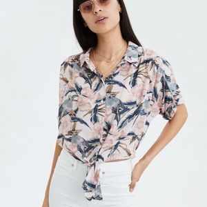 American Eagle Hawaiian Button Down Shirt